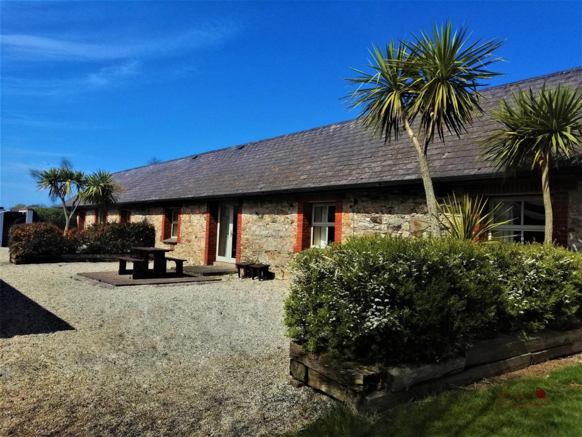 Moneylands Farm Self-catering *