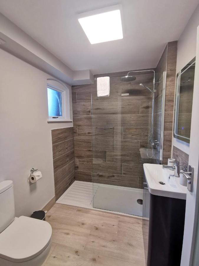 Moneylands Farm Self-catering *